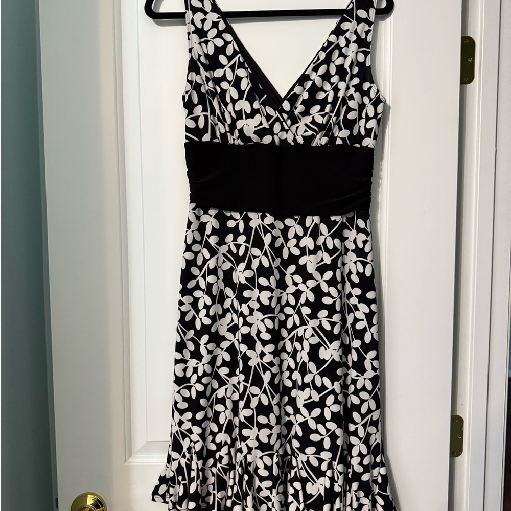 White House Black Market Black and White Leaf Print Midi Dress